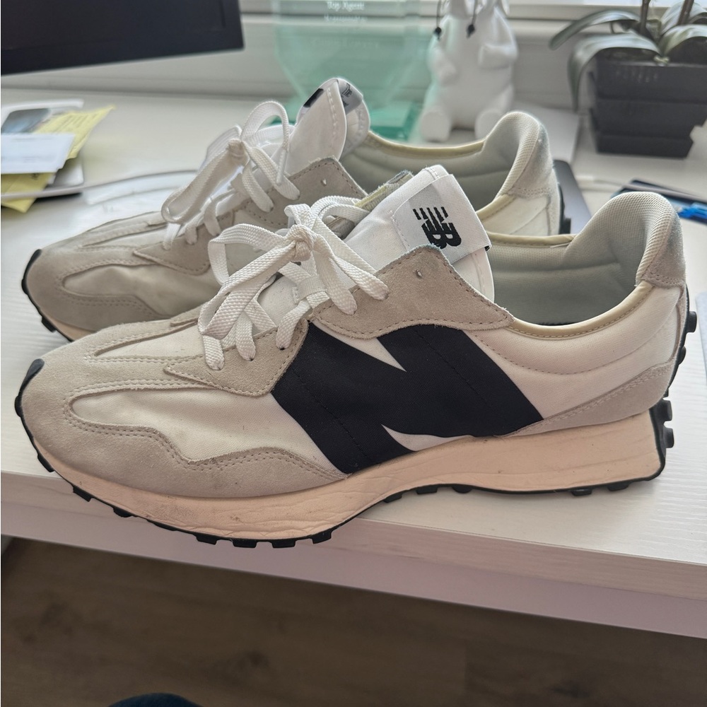 Mens New Balance 327 size 12